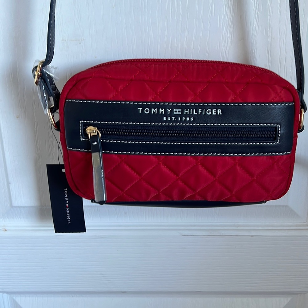 🆕 Tommy Hilfiger Cross Body Bag